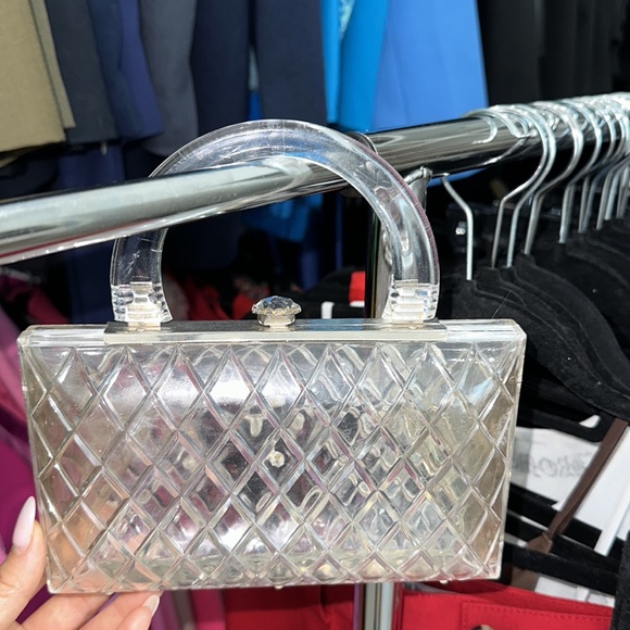 Vintage Lucite Bag - Picture 3 of 12